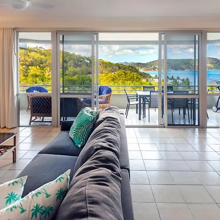 Poinciana 109 & Buggy Hamilton Island-2
