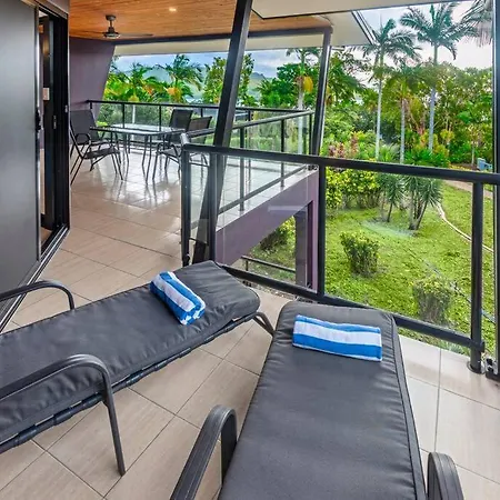 Anchorage 4 & Buggy Hamilton Island-2