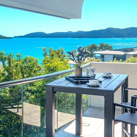 Waves 6 On Hamilton Island By Hiha-2
