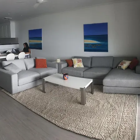 Frangipani 206 Beachfront Apartment-3