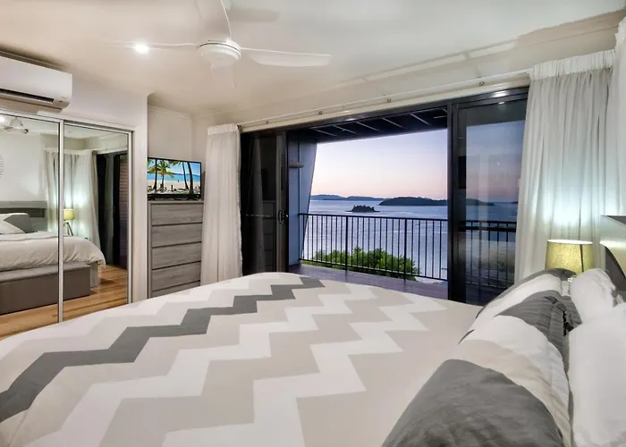 Panorama 4 & Free Buggy - Hamilton Island Apartment