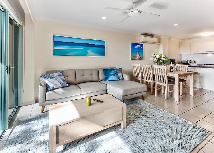 Sunset Waters Apartments Hamilton Island