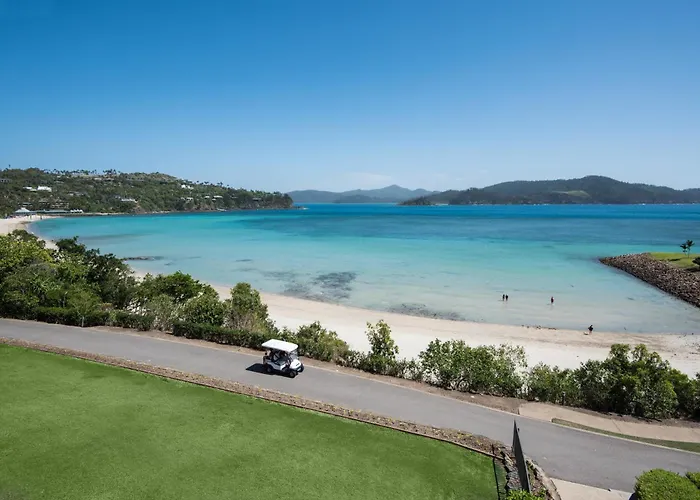 Frangipani 204 & Buggy Hamilton Island Apartment