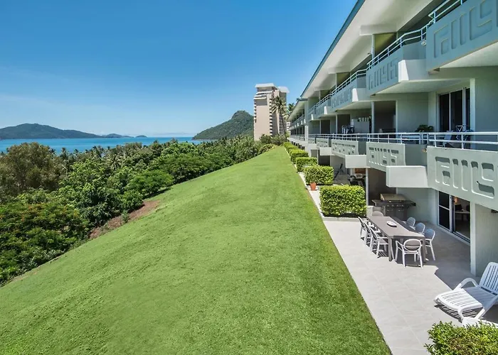 Poinciana 012 & Free Buggy Hamilton Island Apartment