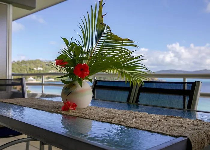 Frangipani 206 Beachfront Apartment Hamilton Island