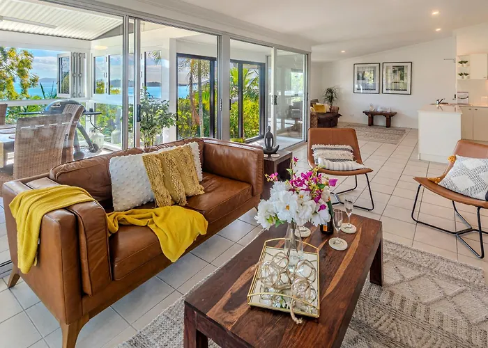 Oasis Apartments On Hamilton Island By Hiha