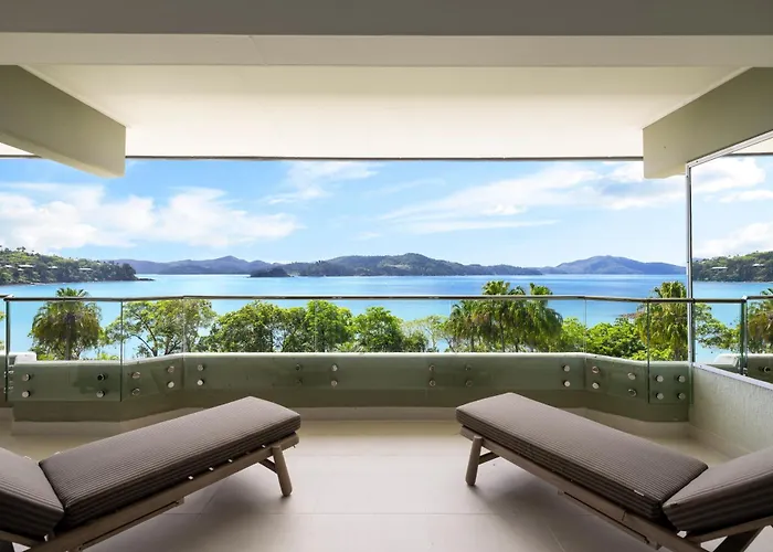Beach Lodges Hamilton Island