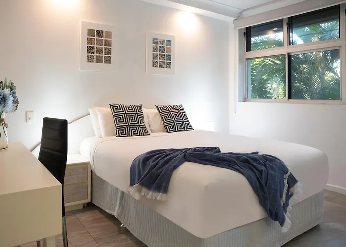 Poinciana 101 Hamilton Island Centrally Located 3 Bedroom, Plus Buggy!!