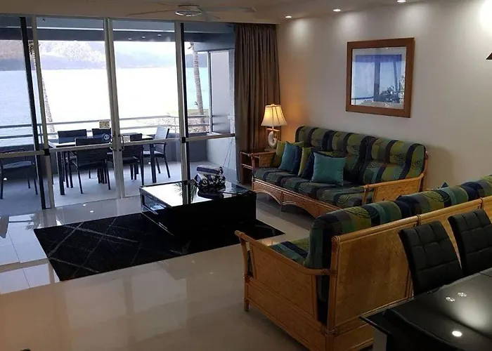 Frangipani 103 - Hamilton Island Apartment