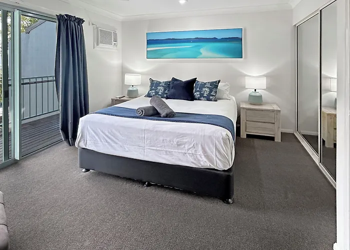 Sunset Waters Apartments Hamilton Island