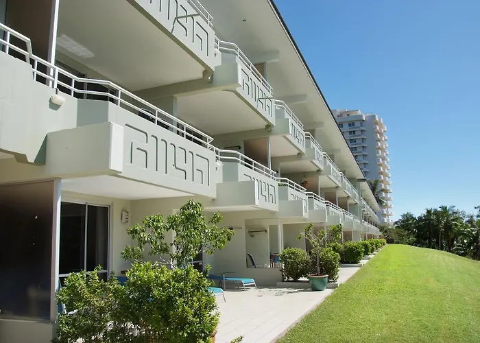 Poinciana 112 Bedrooms X3 Free Buggy Hamilton Island
